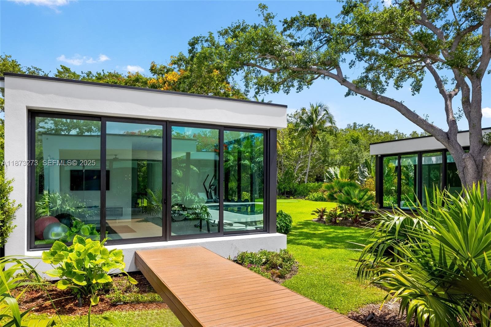 12100 SW 79th Ave, Pinecrest FL 33156 — 70