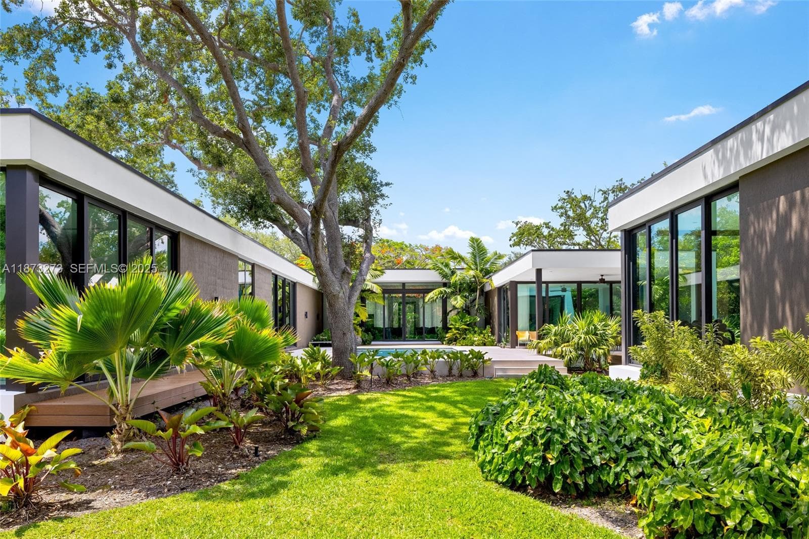 12100 SW 79th Ave, Pinecrest FL 33156 — 78