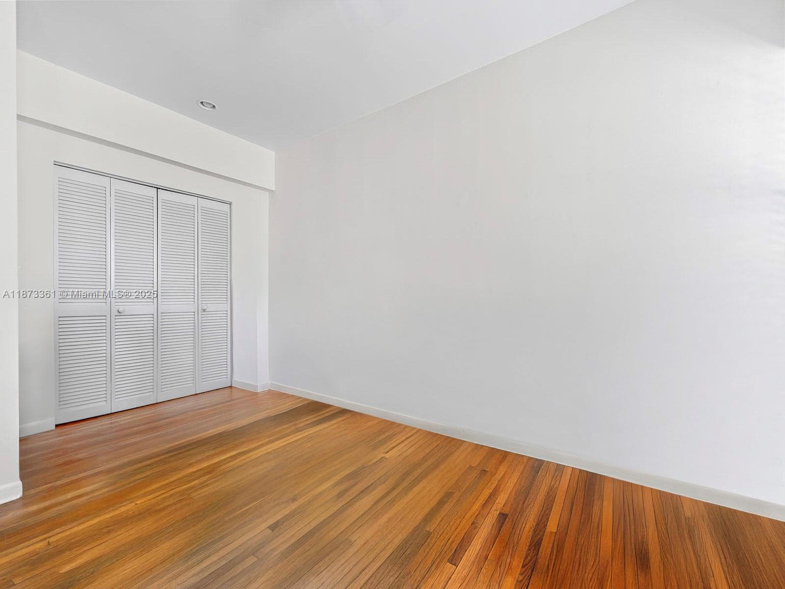 1244 Pennsylvania Ave # 302, Miami Beach FL 33139 — 9