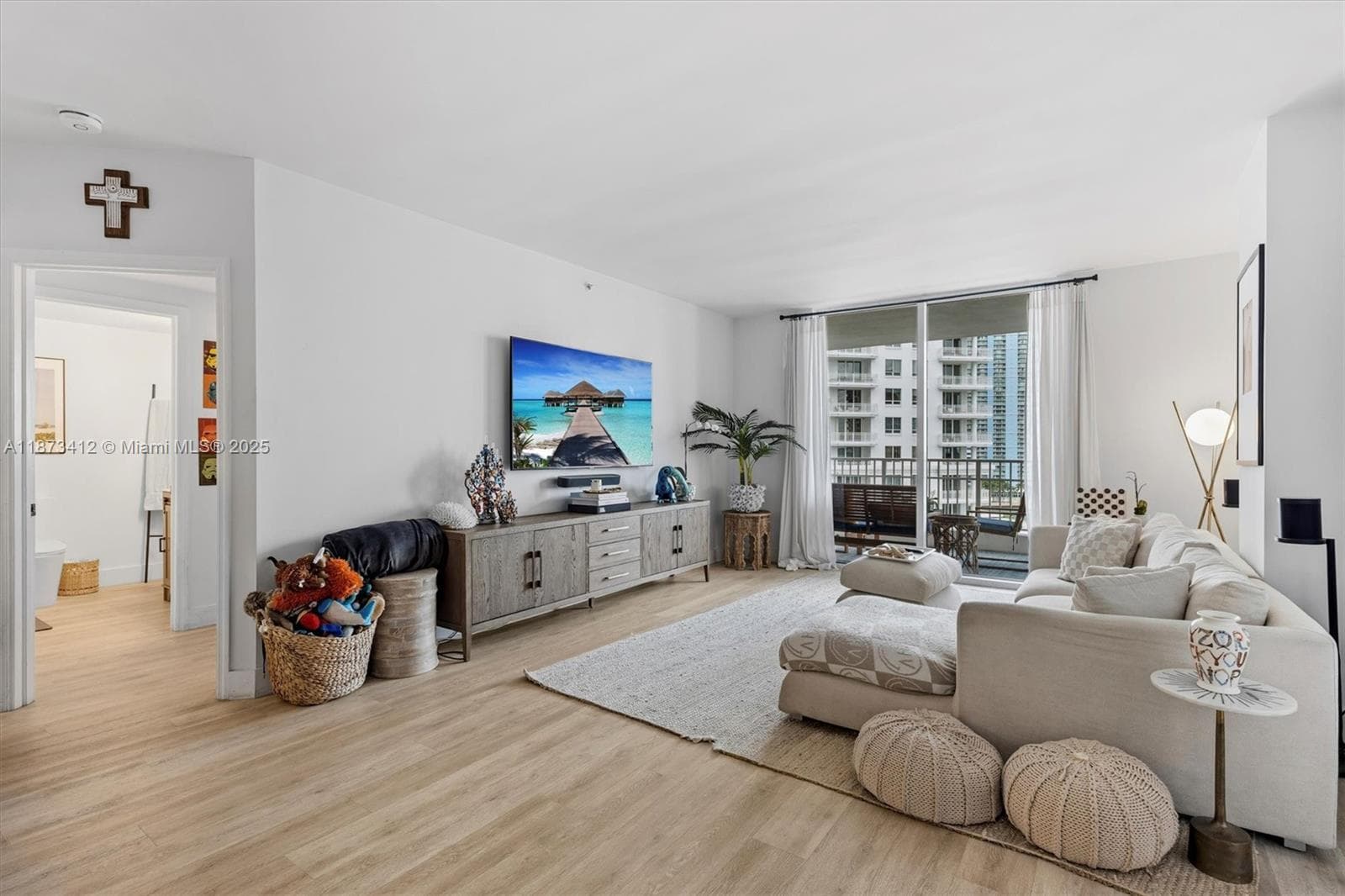 701 Brickell Key Blvd # 1106, Miami FL 33131 — 27