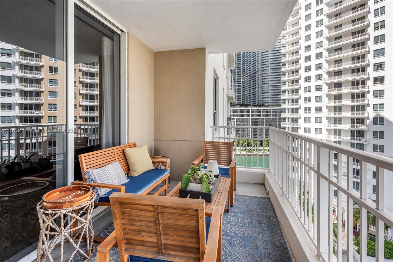 701 Brickell Key Blvd # 1106, Miami FL 33131 — 53