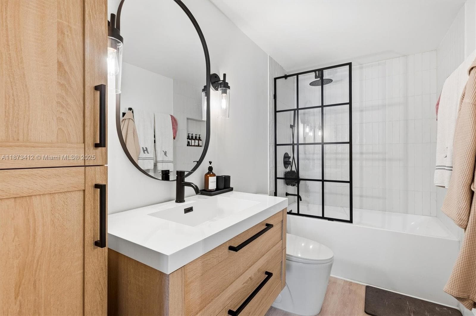 701 Brickell Key Blvd # 1106, Miami FL 33131 — 36