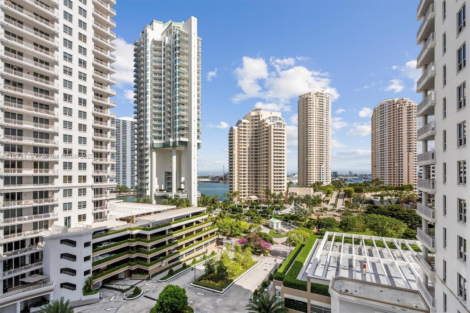 701 Brickell Key Blvd # 1106, Miami FL 33131 — 54