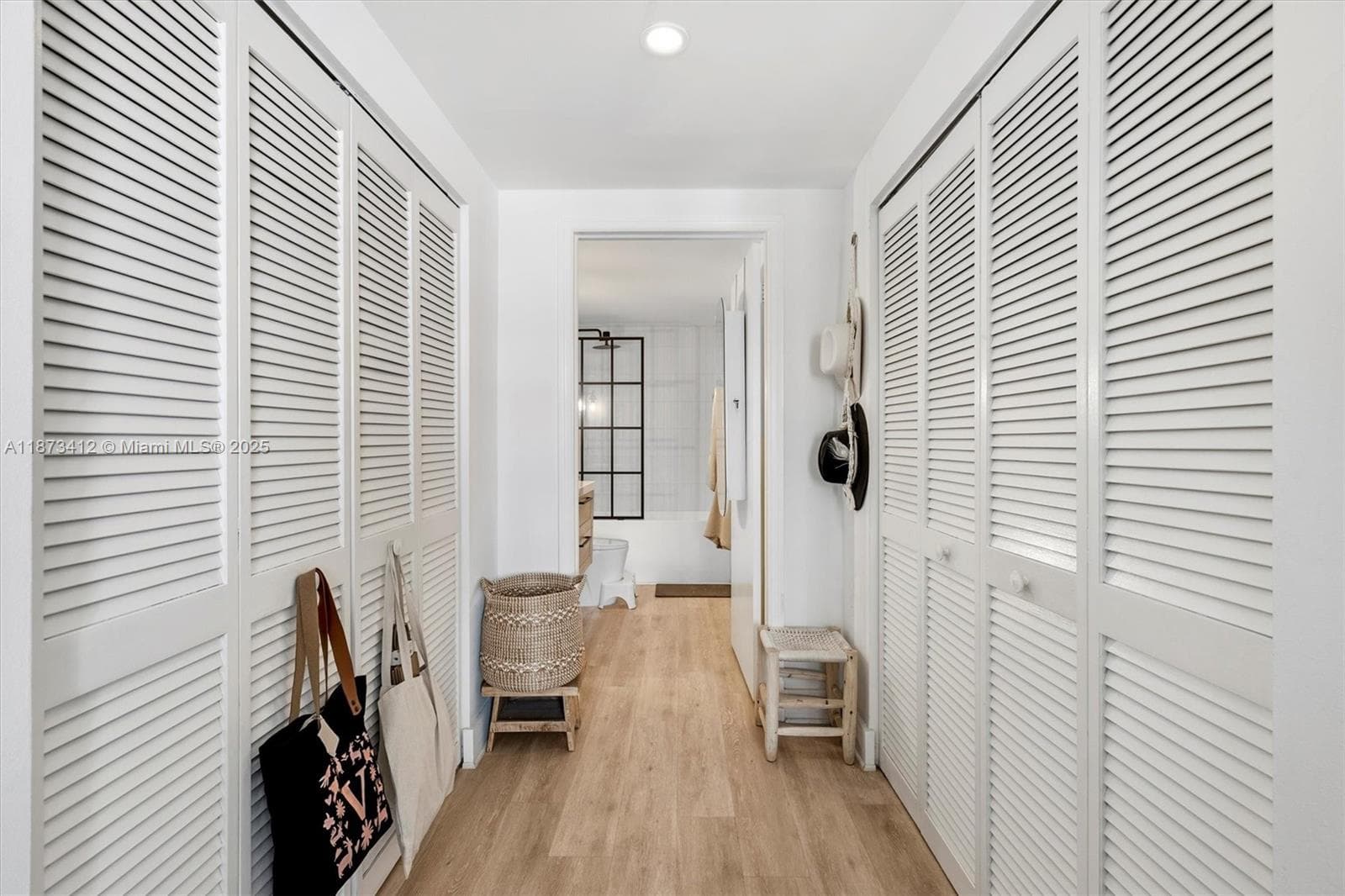 701 Brickell Key Blvd # 1106, Miami FL 33131 — 35