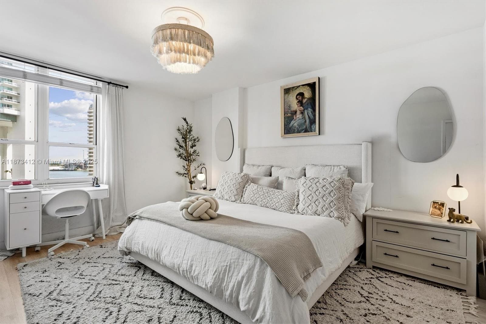 701 Brickell Key Blvd # 1106, Miami FL 33131 — 31