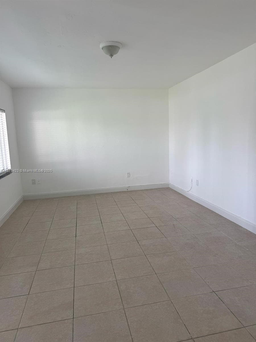7207 Bay Dr # 6, Miami Beach FL 33141 — 6