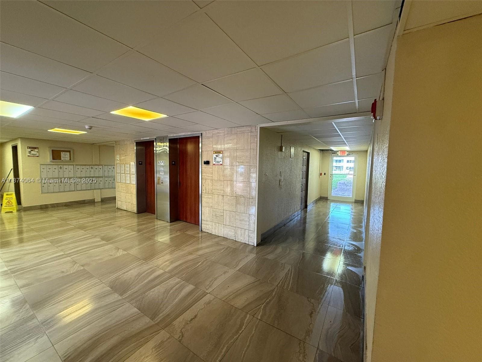 6940 Miami Gardens Dr # 122, Hialeah FL 33015 — 4