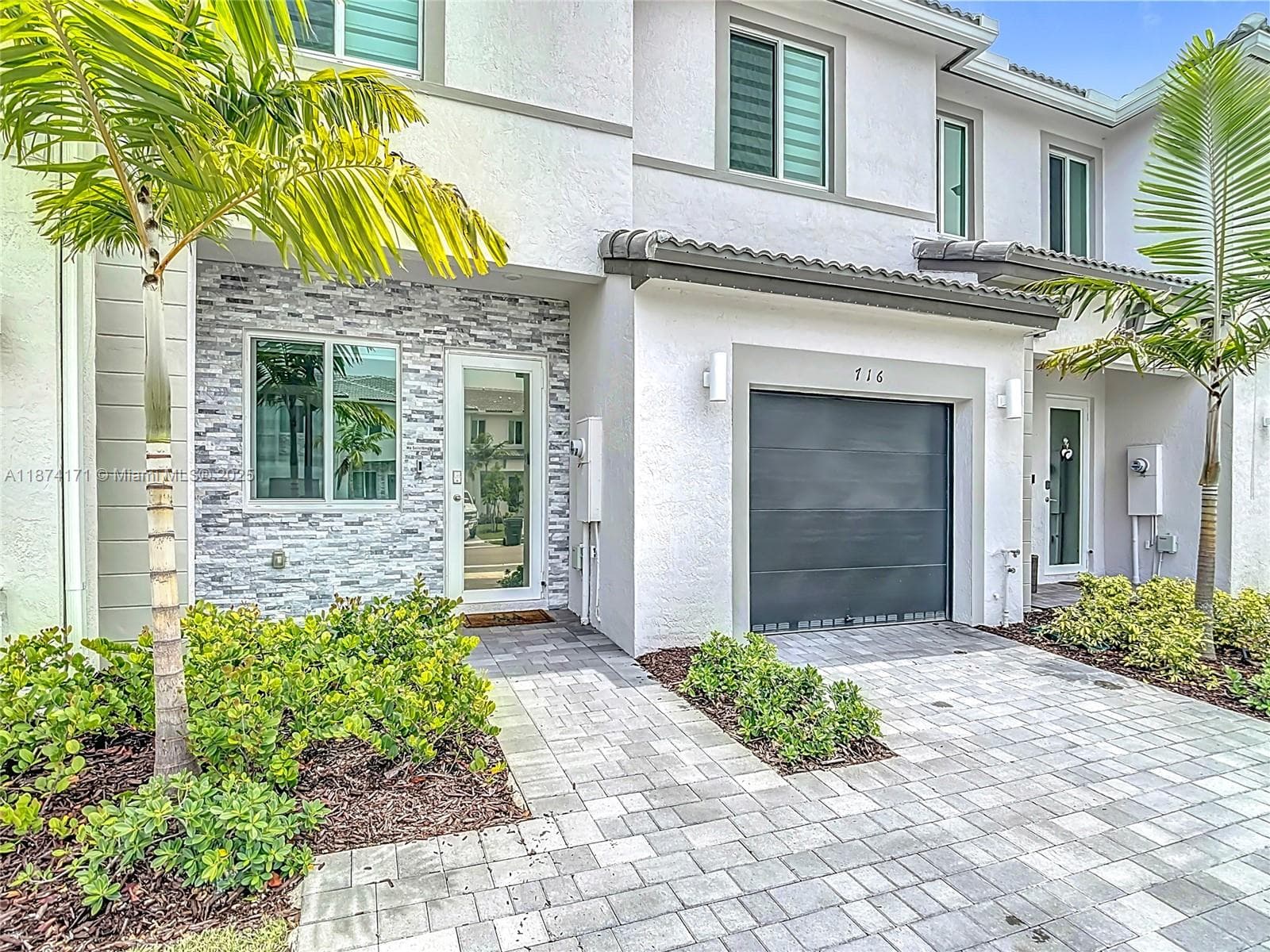 716 SE 14th St, Homestead FL 33034 — 2