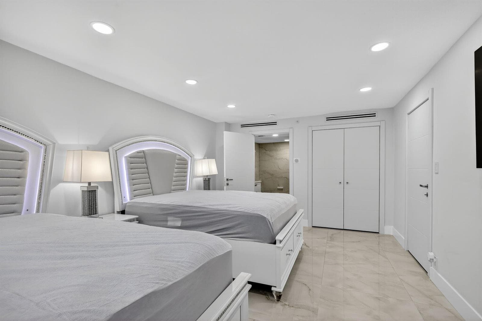 5225 Collins Avenue # 1408, Miami Beach FL 33140 — 12