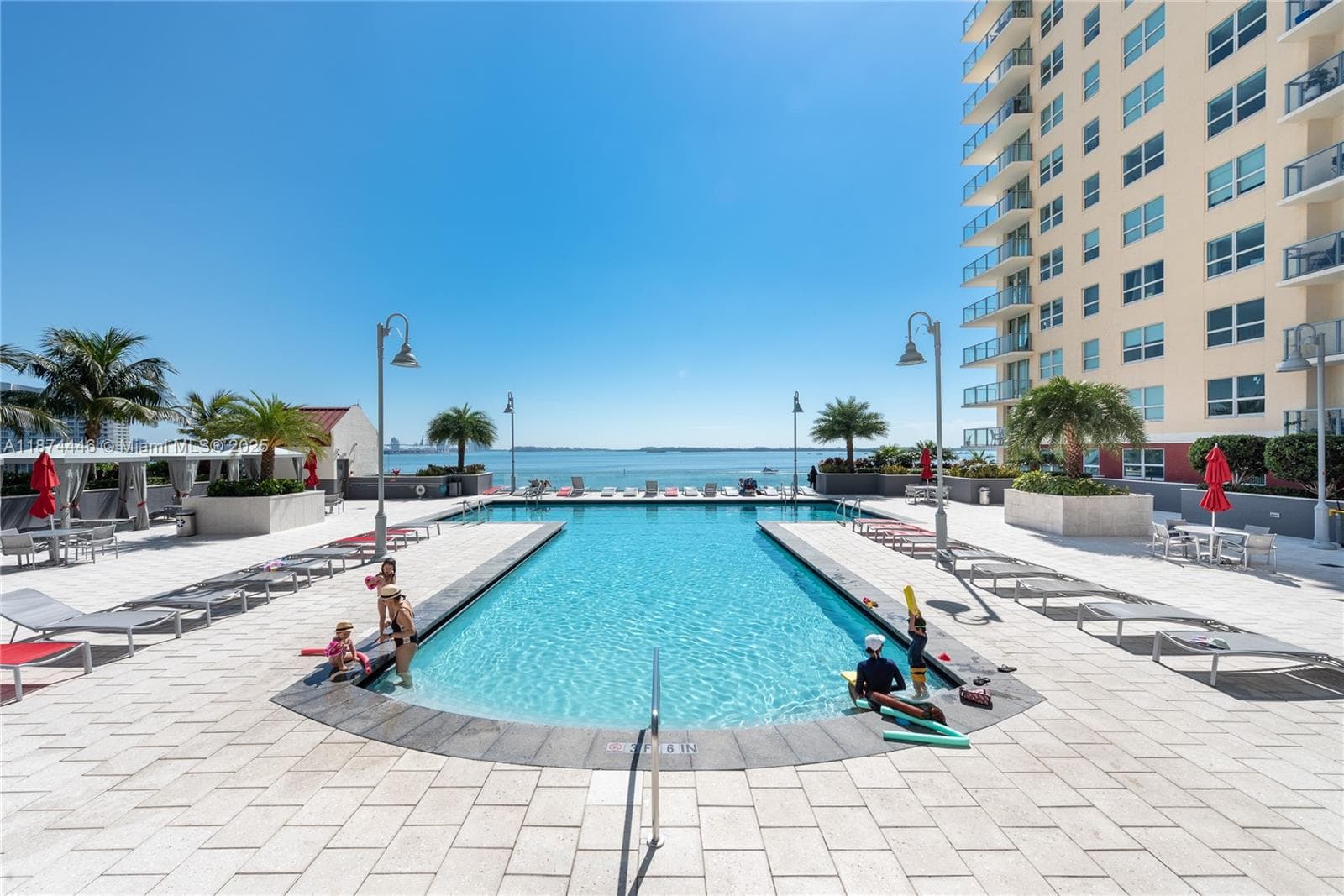 1155 Brickell Bay Dr # 609, Miami FL 33131 — 32