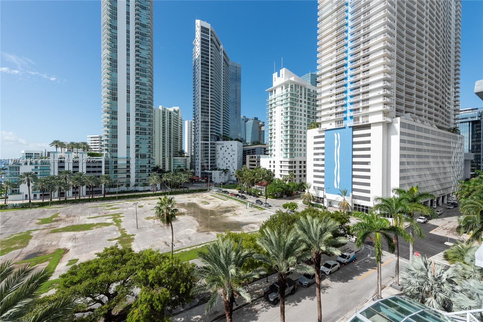 1155 Brickell Bay Dr # 609, Miami FL 33131 — 30