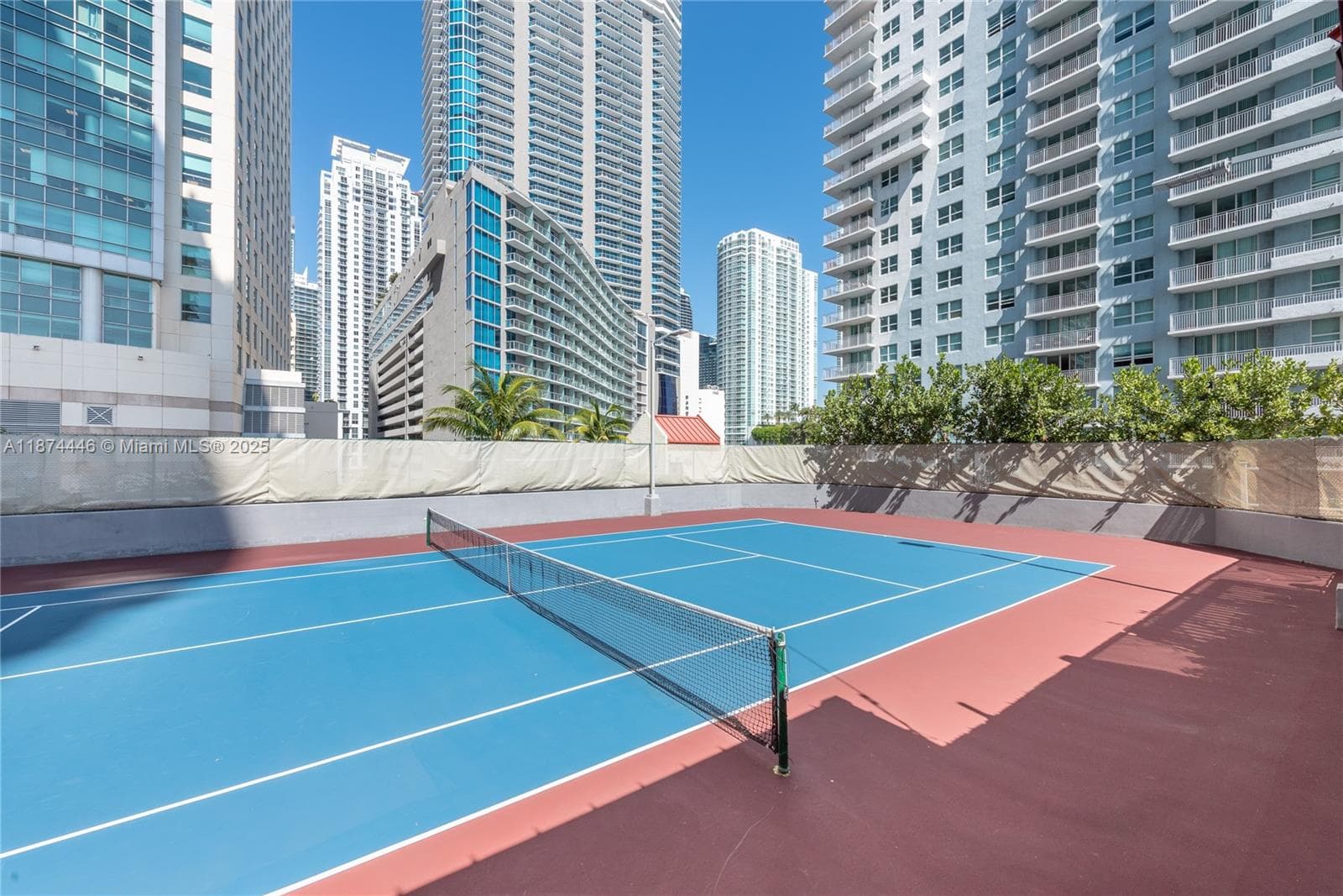1155 Brickell Bay Dr # 609, Miami FL 33131 — 33