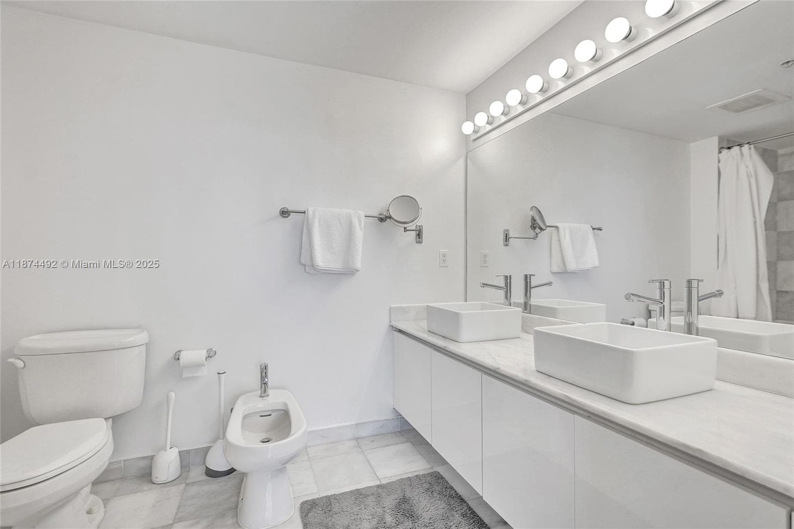 601 NE 36th St # 2703, Miami FL 33137 — 16