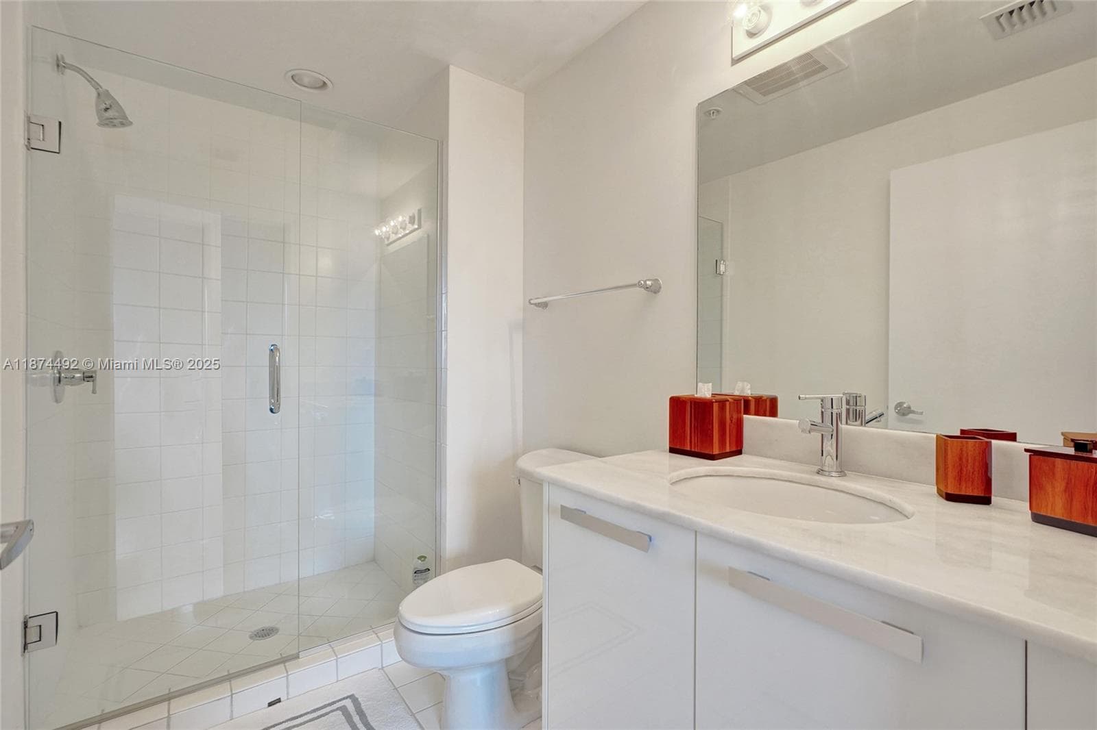 601 NE 36th St # 2703, Miami FL 33137 — 35