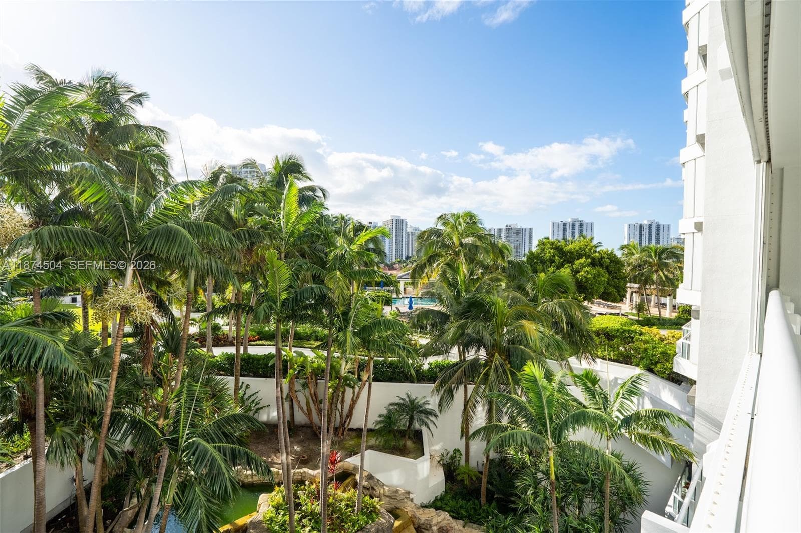 21055 Yacht Club Dr # 605, Aventura FL 33180 — 25