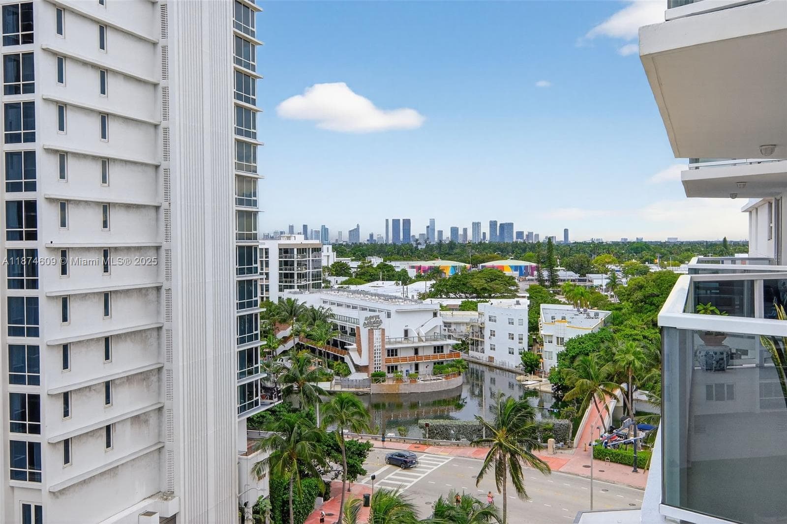 2401 Collins Ave # 1005, Miami Beach FL 33140 — 17