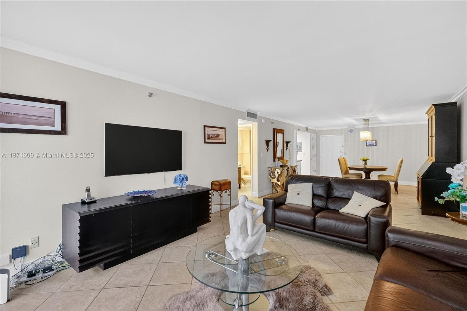 2401 Collins Ave # 1005, Miami Beach FL 33140 — 8