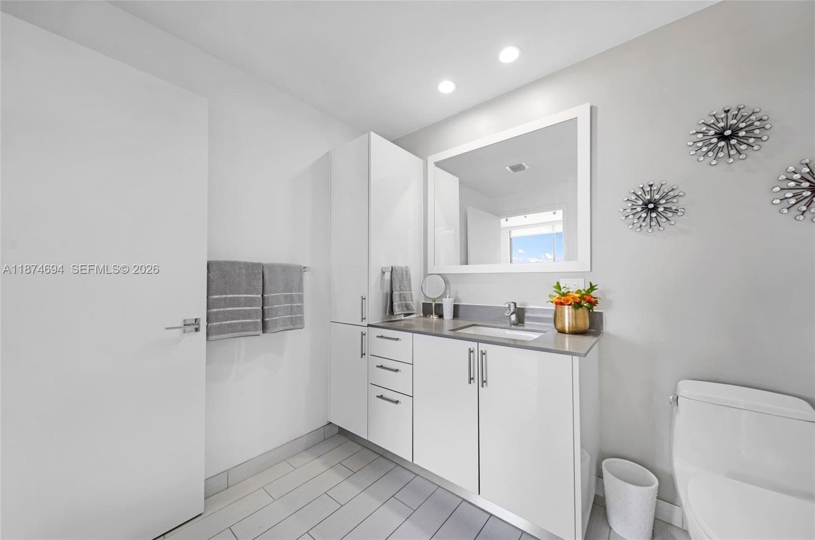 999 SW 1st Ave # 1903, Miami FL 33130 — 13