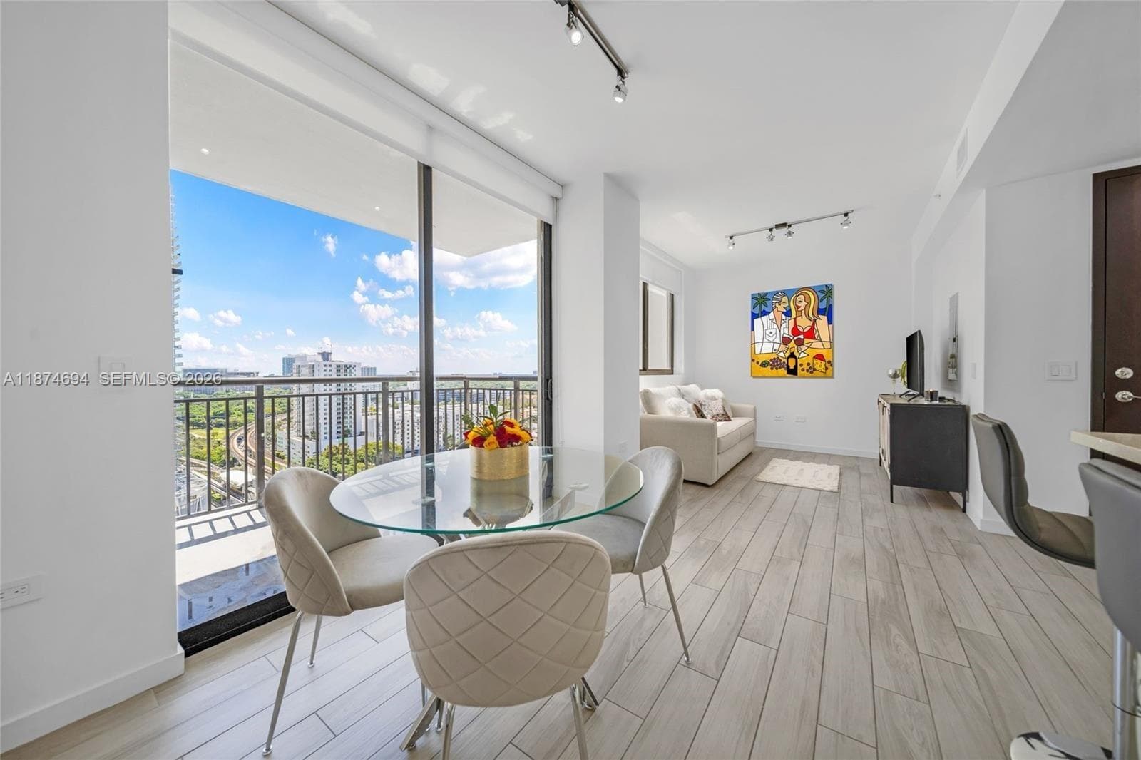999 SW 1st Ave # 1903, Miami FL 33130 — 7