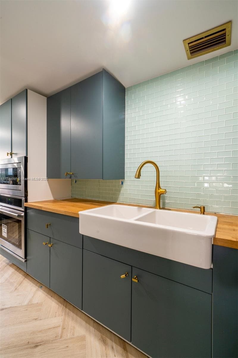 5149 Alton Rd, Miami Beach FL 33140 — 18
