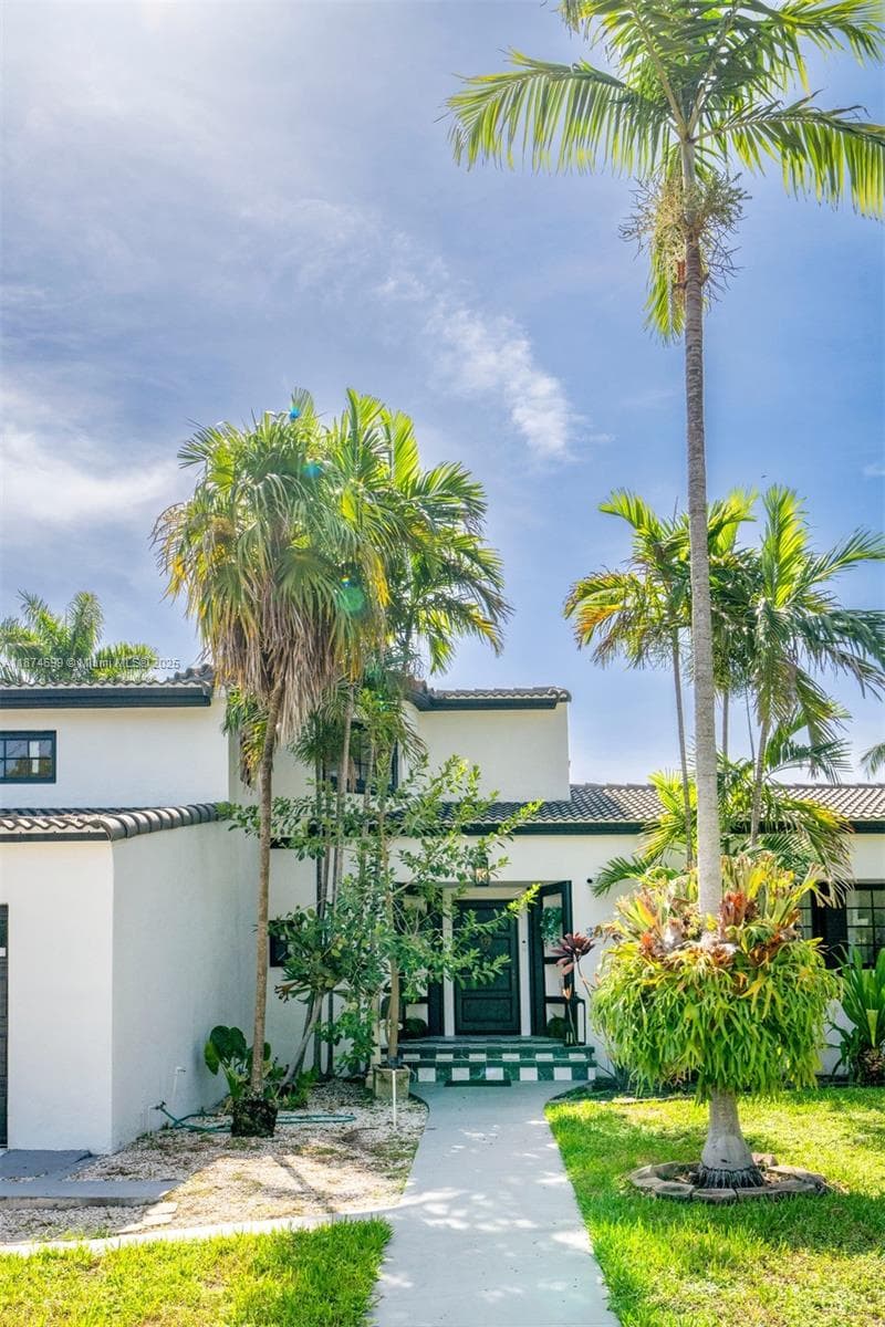 5149 Alton Rd, Miami Beach FL 33140 — 39
