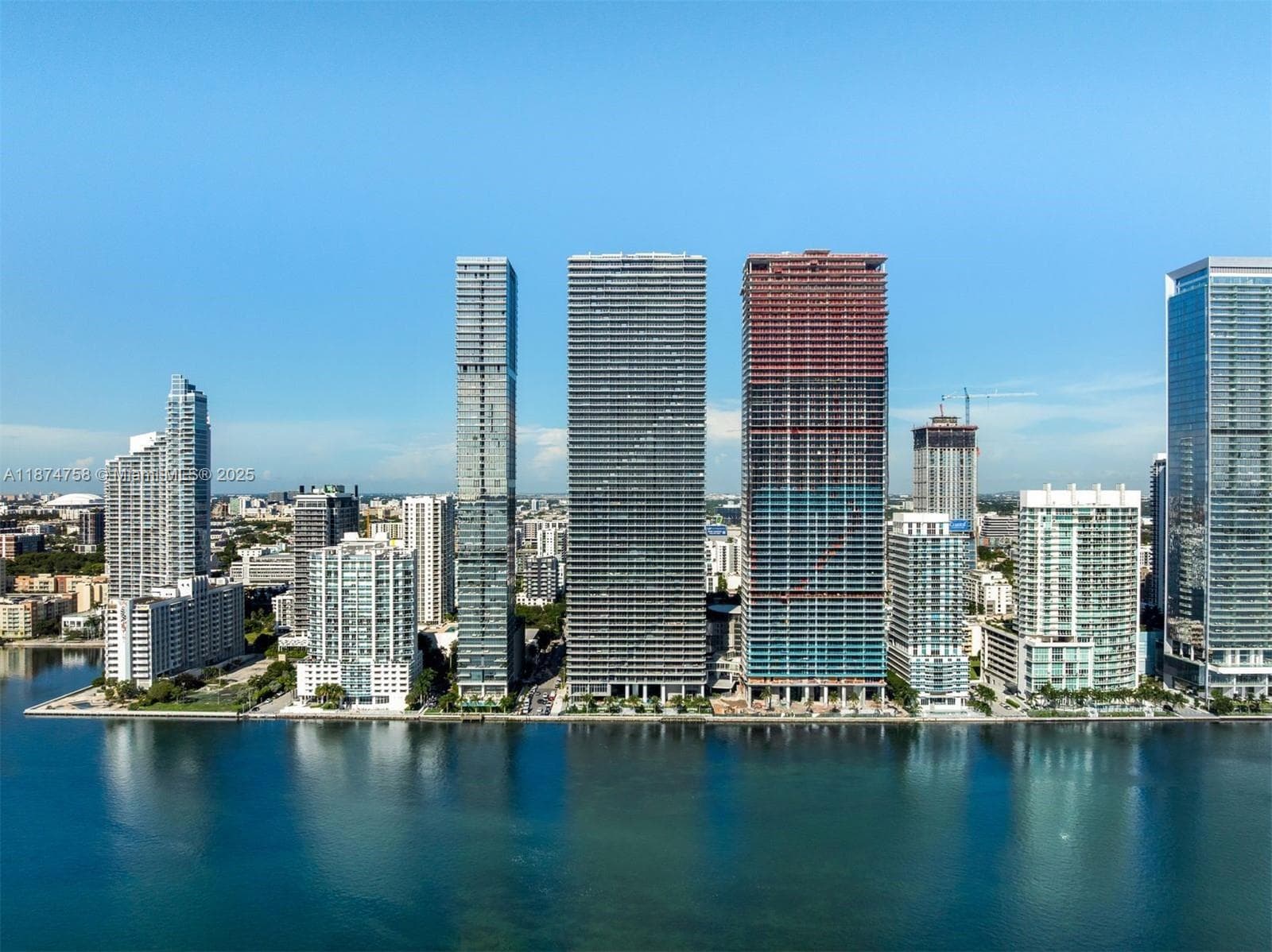 700 NE 24th St # 1005, Miami FL 33137 — 17