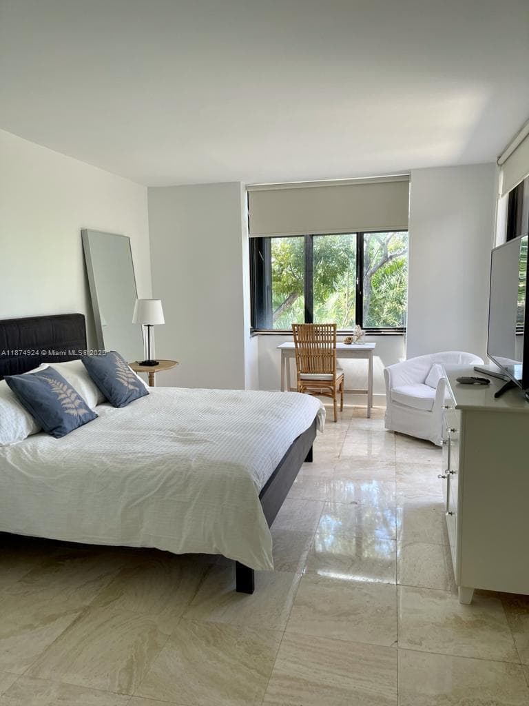 101 Crandon Blvd # 381, Key Biscayne FL 33149 — 12