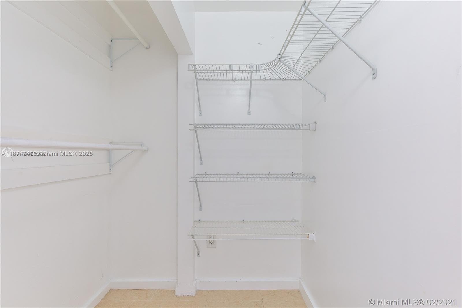 1650 NE 115th St # 403, Miami FL 33181 — 13
