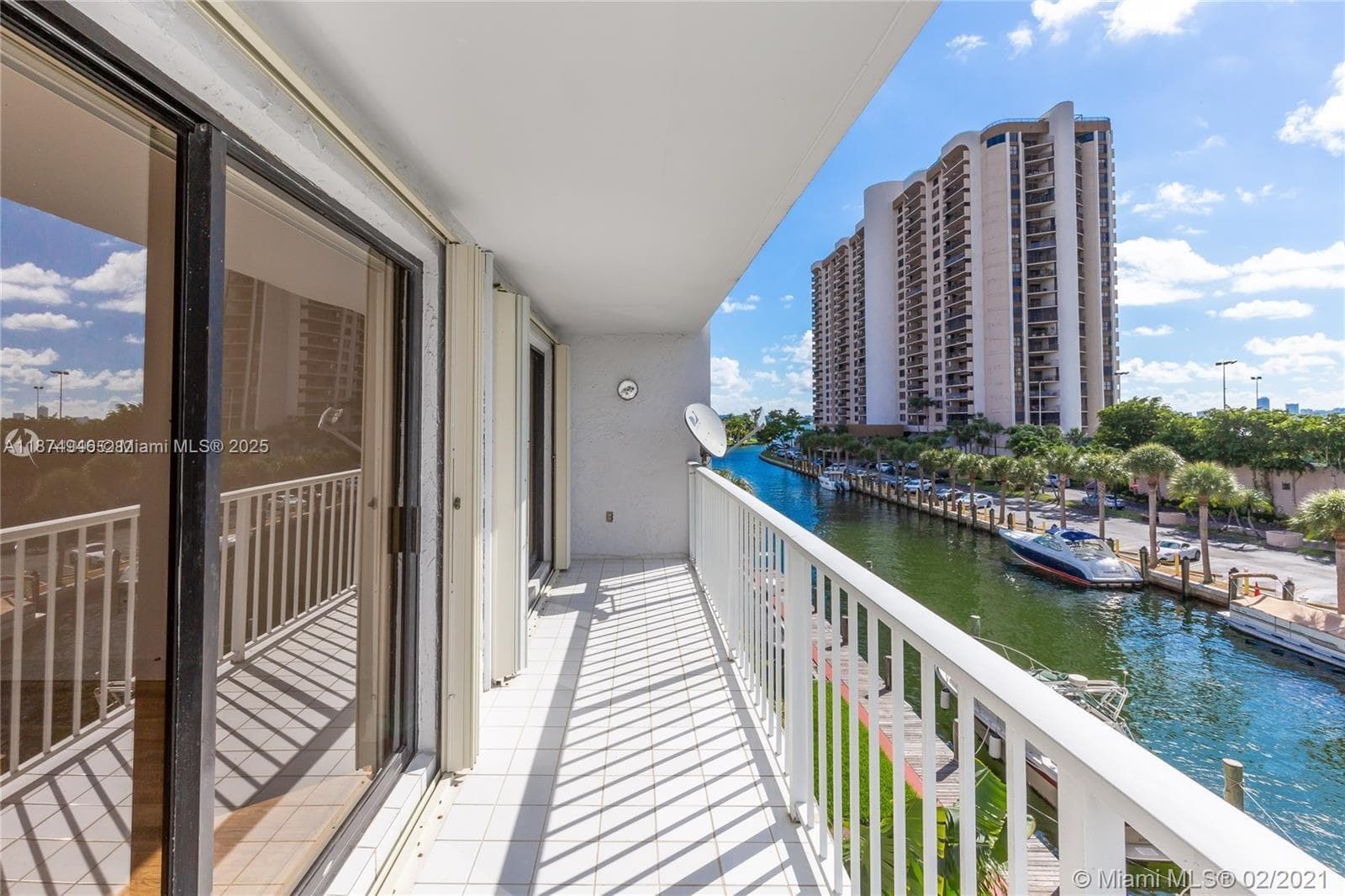 1650 NE 115th St # 403, Miami FL 33181 — 1