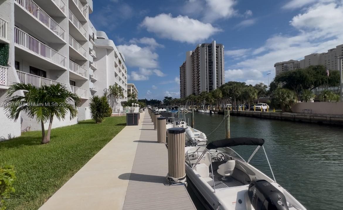 1650 NE 115th St # 403, Miami FL 33181 — 18