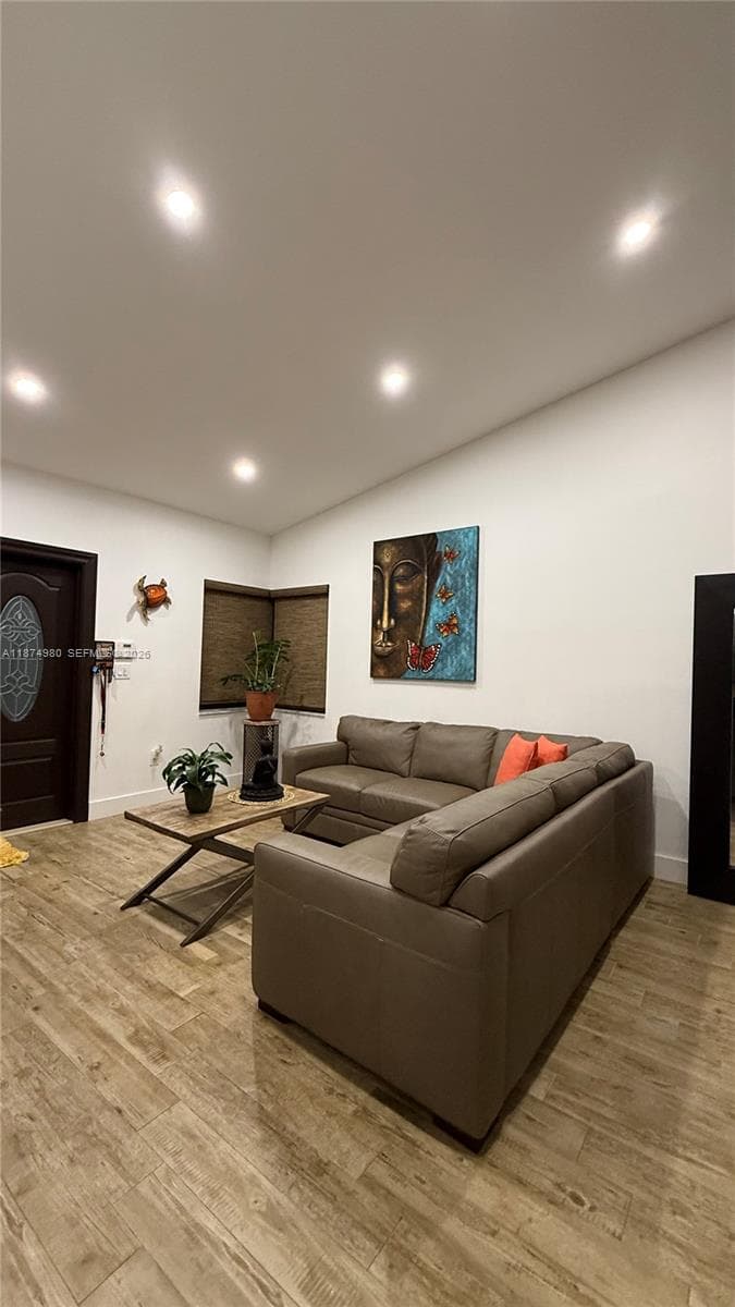 840 NW 134th Ave, Miami FL 33182 — 14