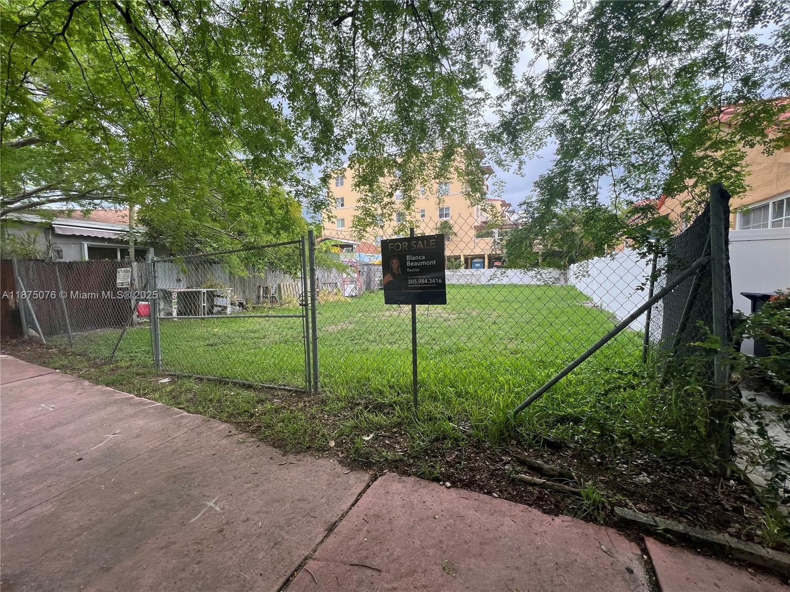 935 2nd St, Miami Beach FL 33139 — 1