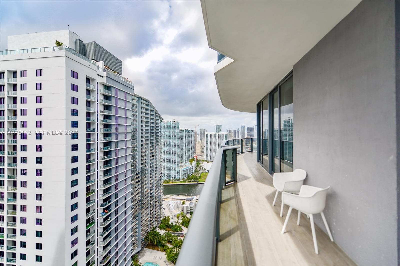 45 SW 9th ST # 4108, Miami FL 33130 — 23