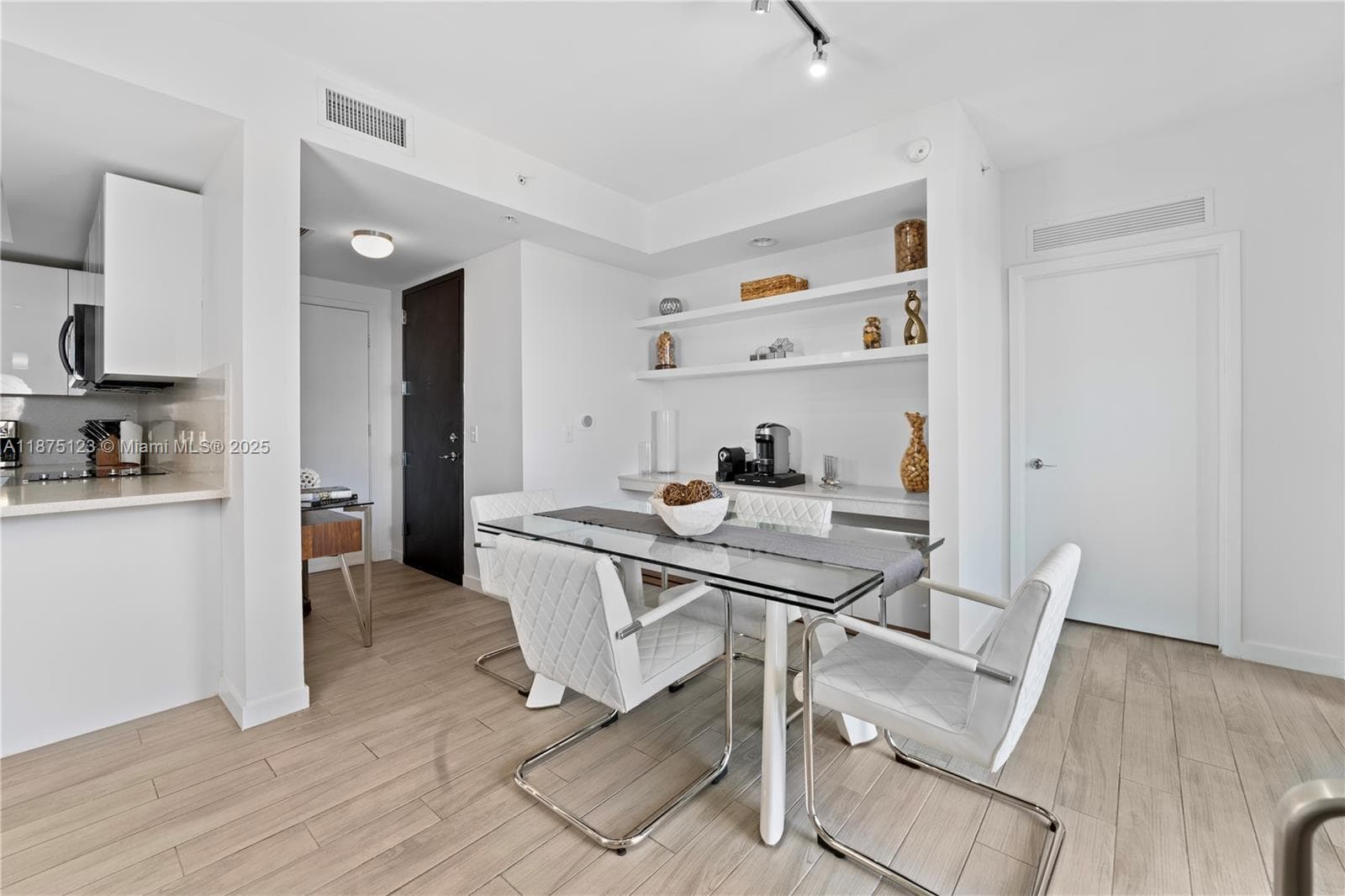 999 SW 1st Ave # 3304, Miami FL 33130 — 13