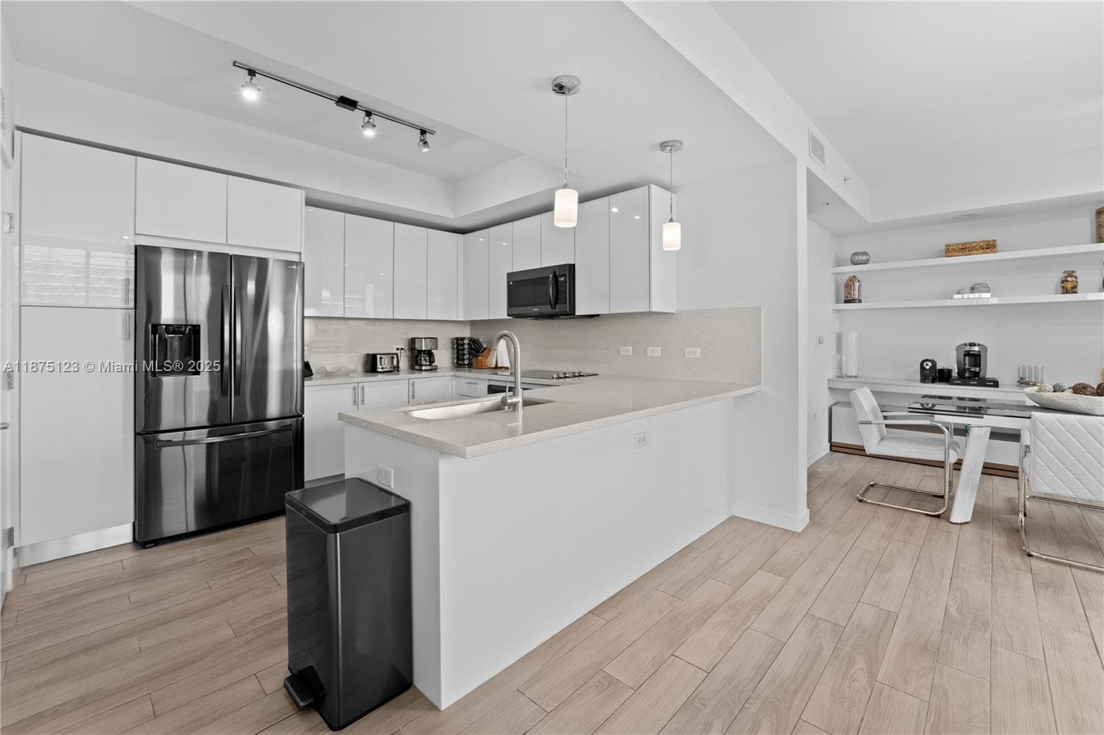 999 SW 1st Ave # 3304, Miami FL 33130 — 1