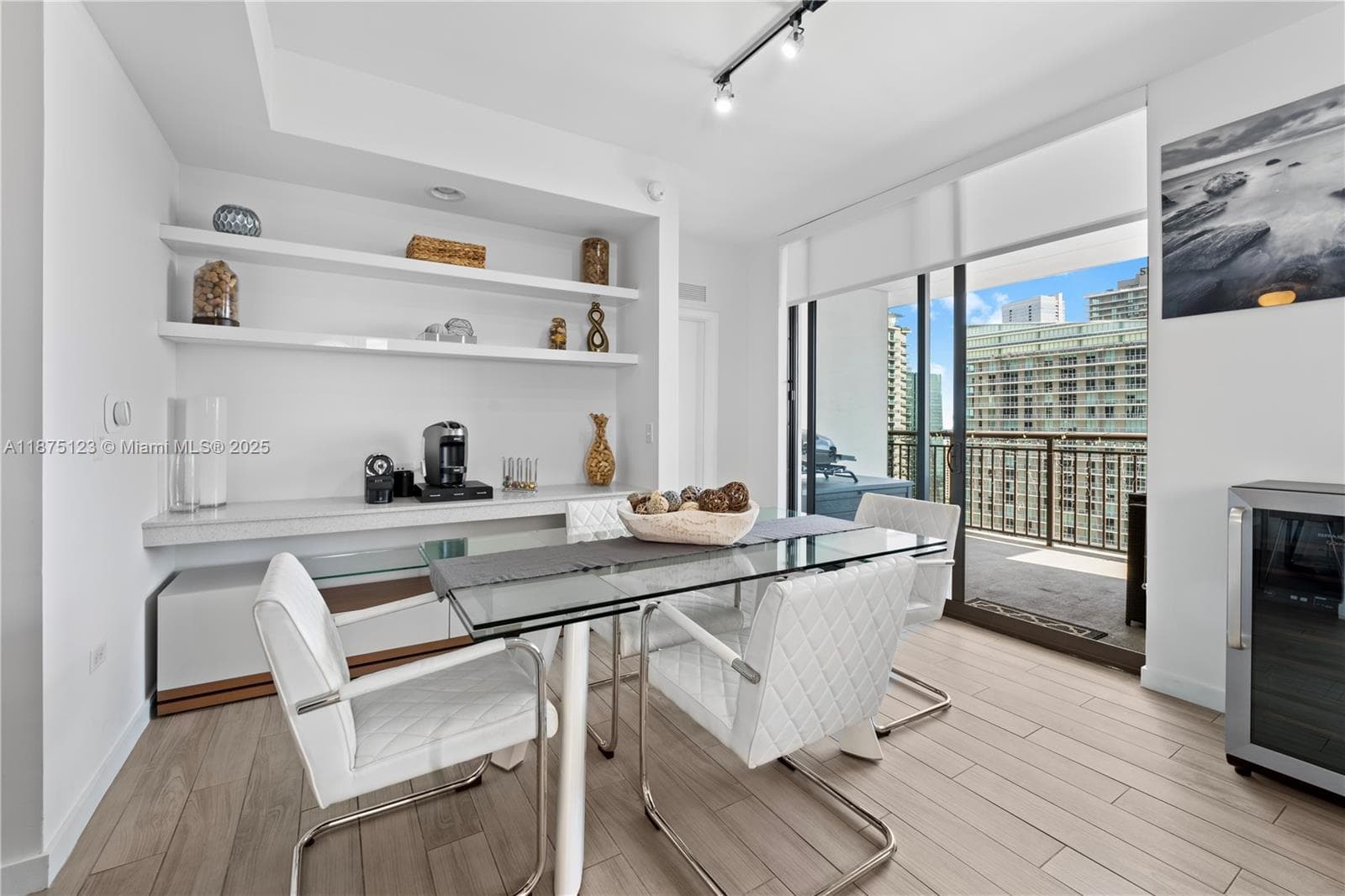 999 SW 1st Ave # 3304, Miami FL 33130 — 14