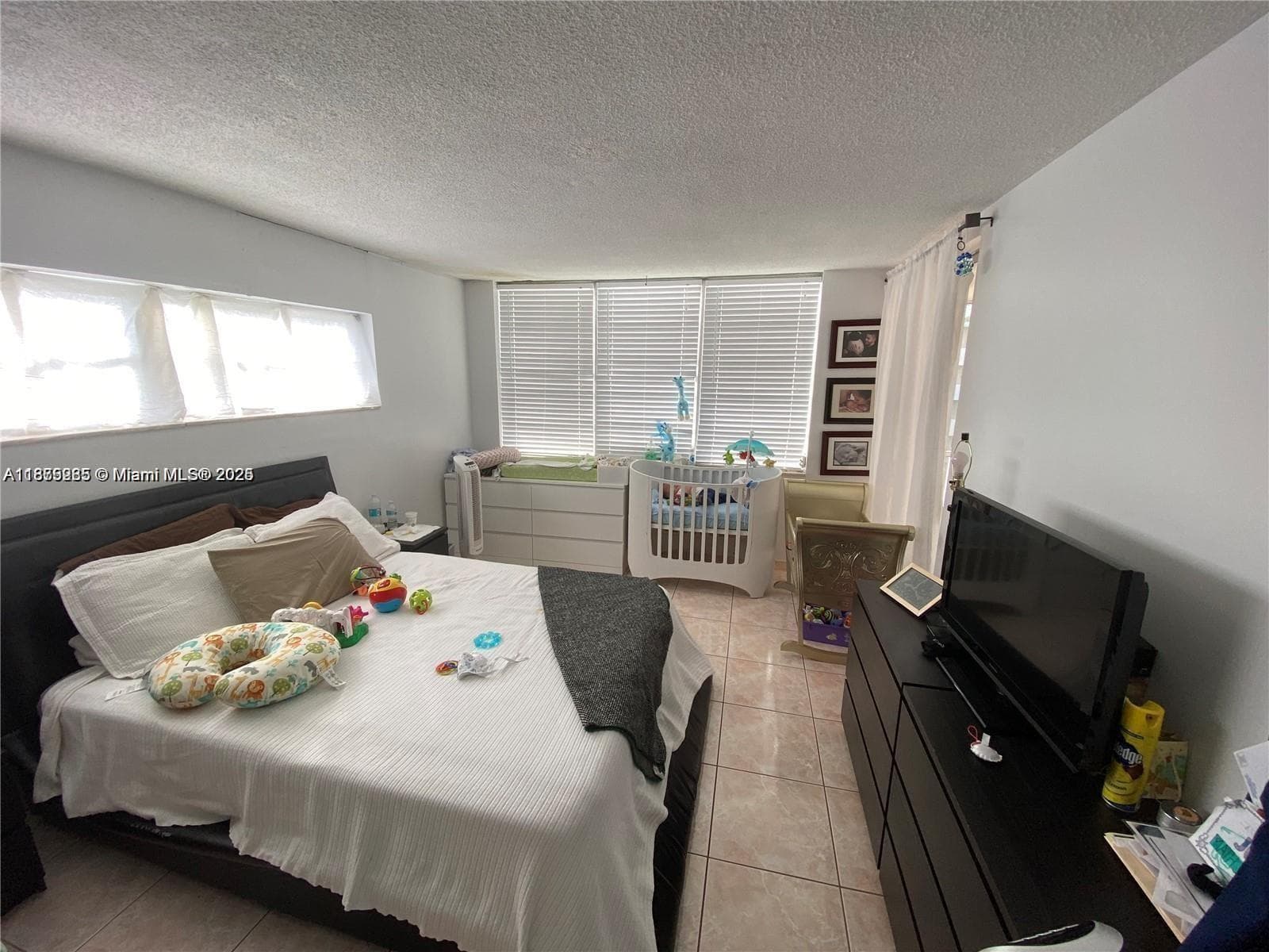 1670 NE 191st St # 3, Miami FL 33179 — 6