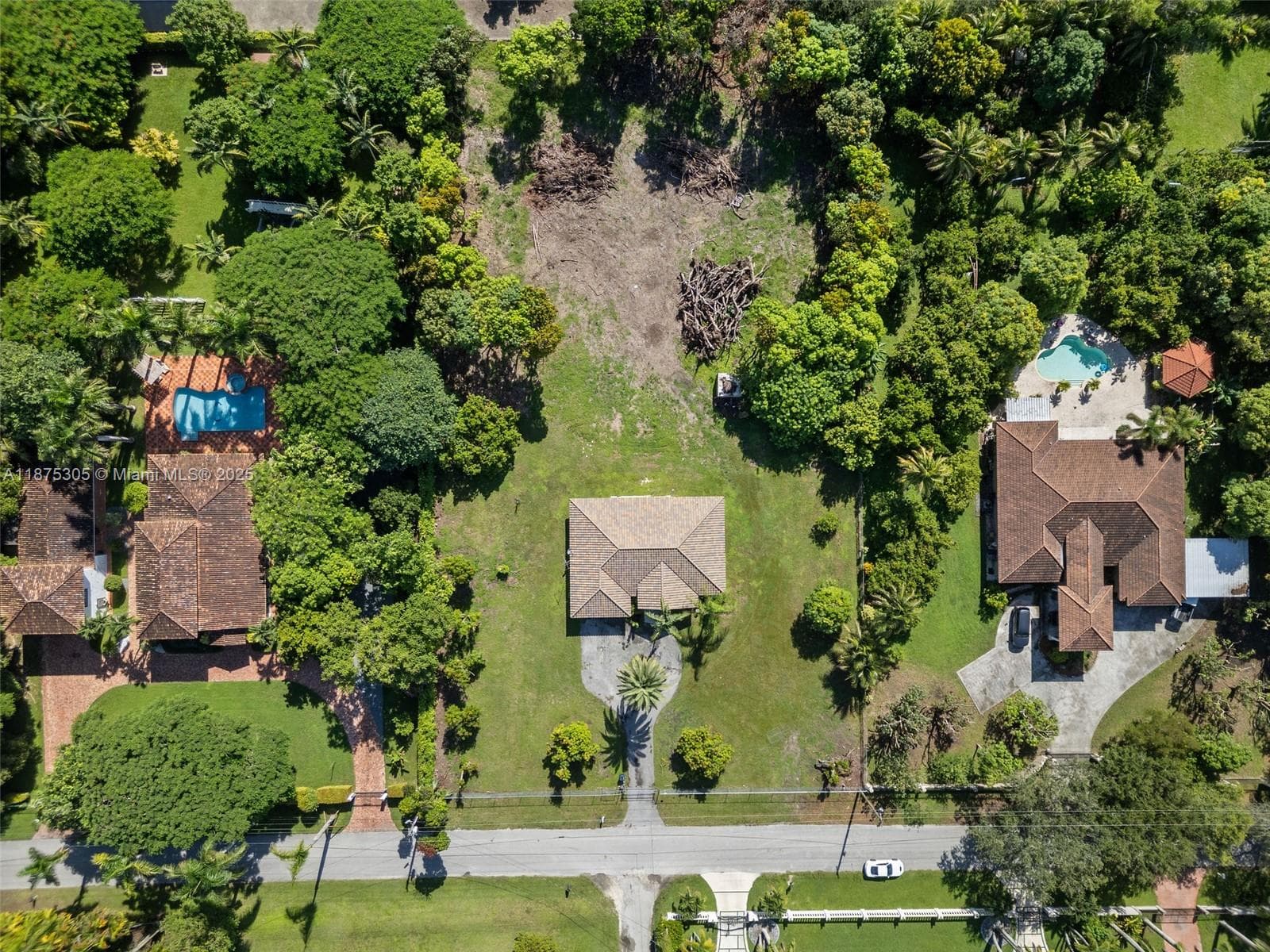 16035 SW 173rd Ave, Miami FL 33187 — 36