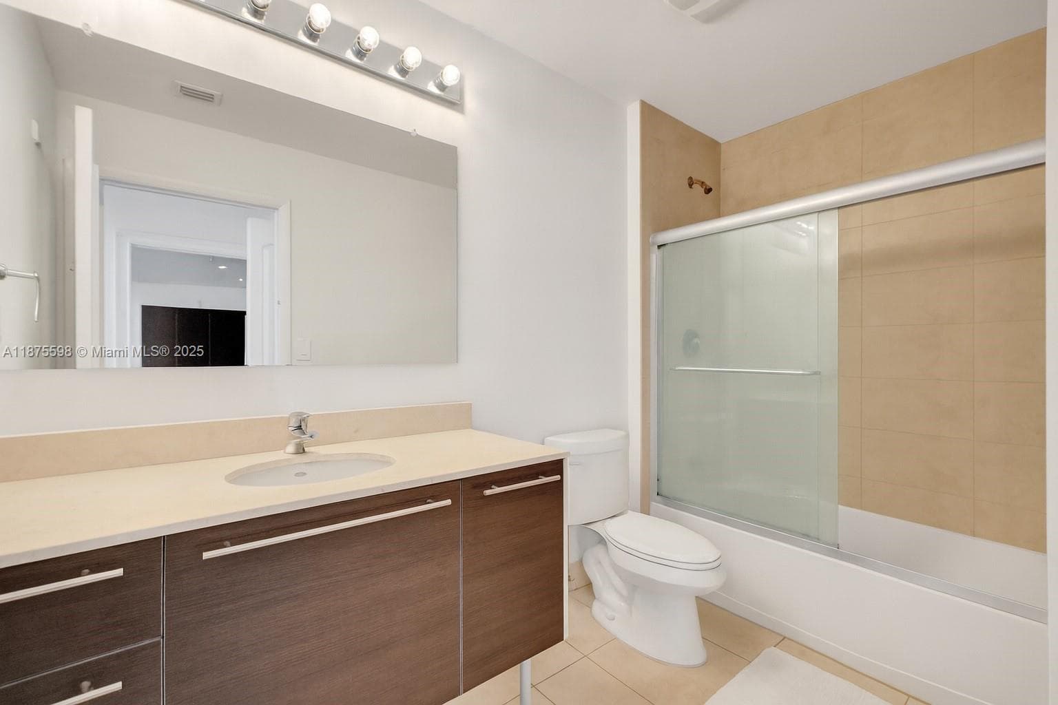 1900 N Bayshore Dr # 3207, Miami FL 33132 — 8