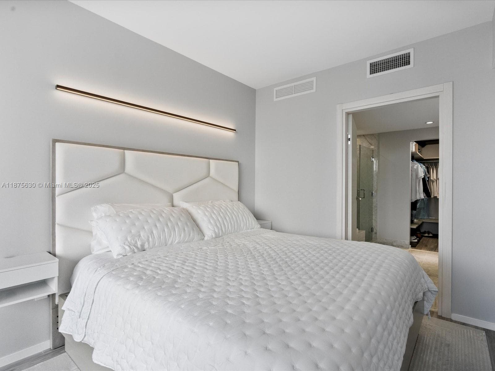 801 S Miami Ave # 4402, Miami FL 33130 — 27