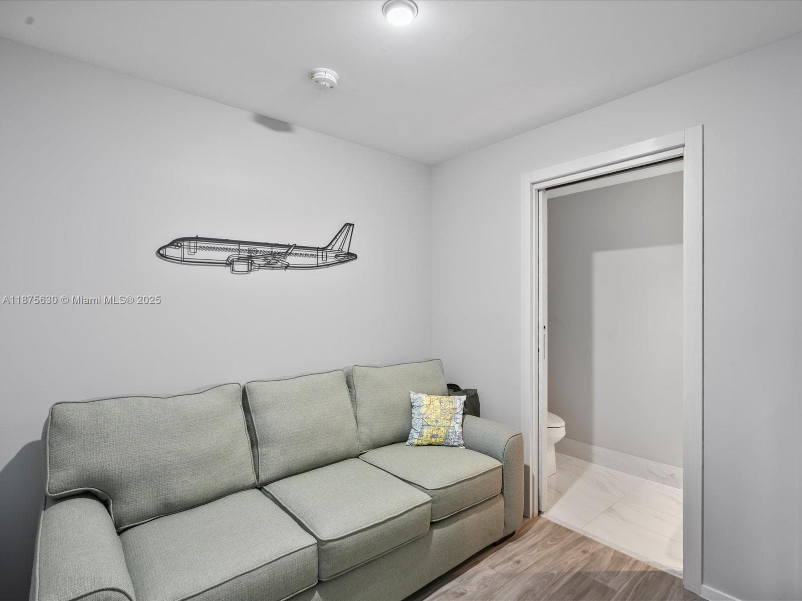 801 S Miami Ave # 4402, Miami FL 33130 — 16