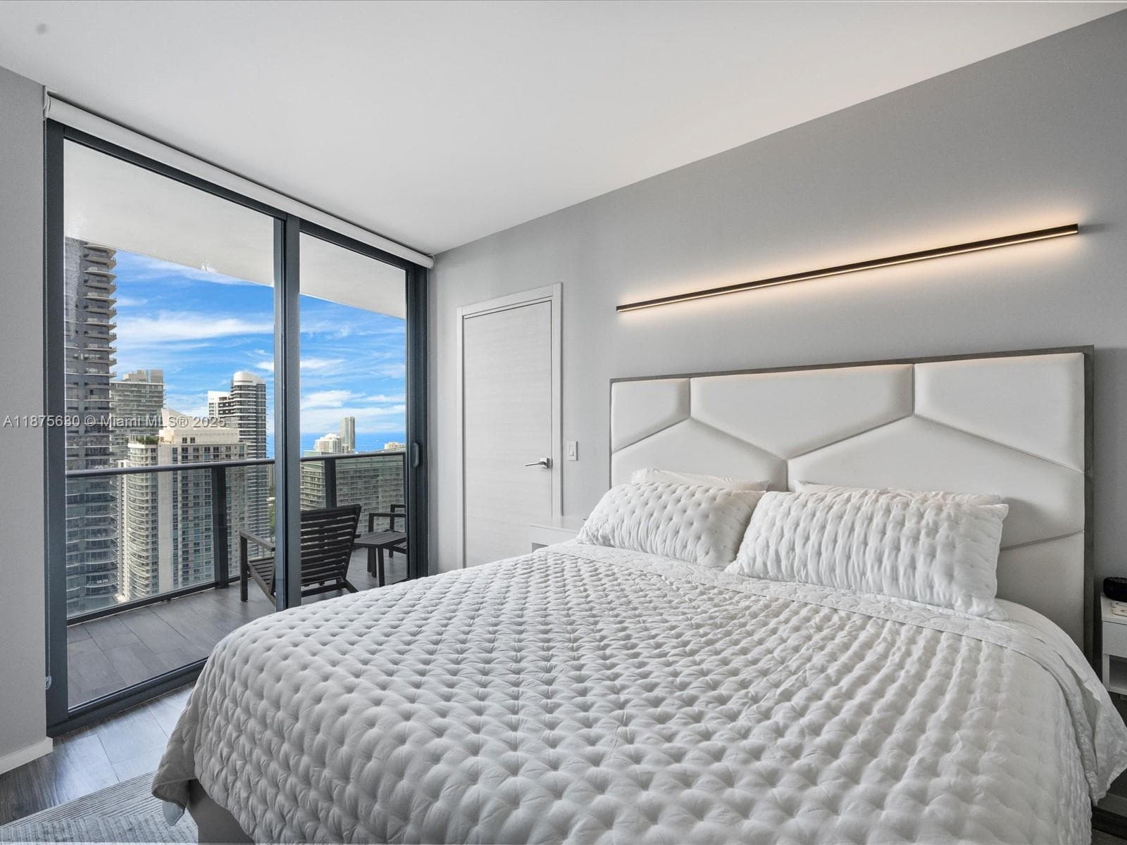 801 S Miami Ave # 4402, Miami FL 33130 — 26