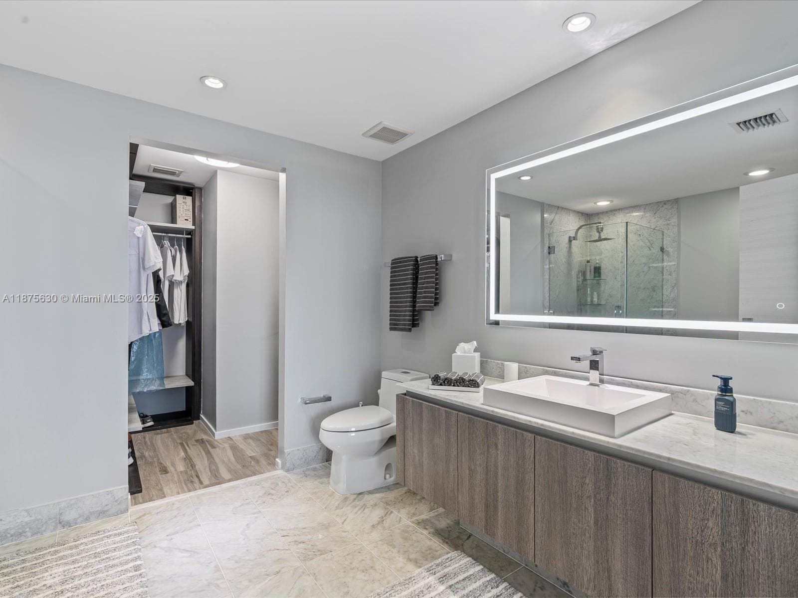801 S Miami Ave # 4402, Miami FL 33130 — 28