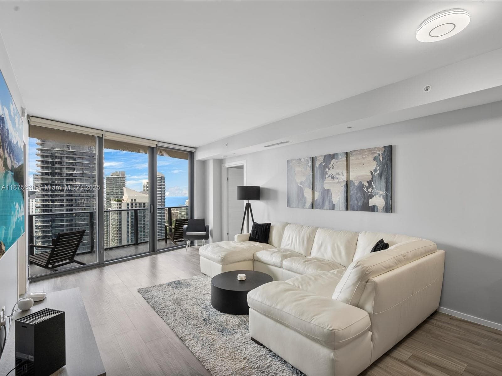801 S Miami Ave # 4402, Miami FL 33130 — 9
