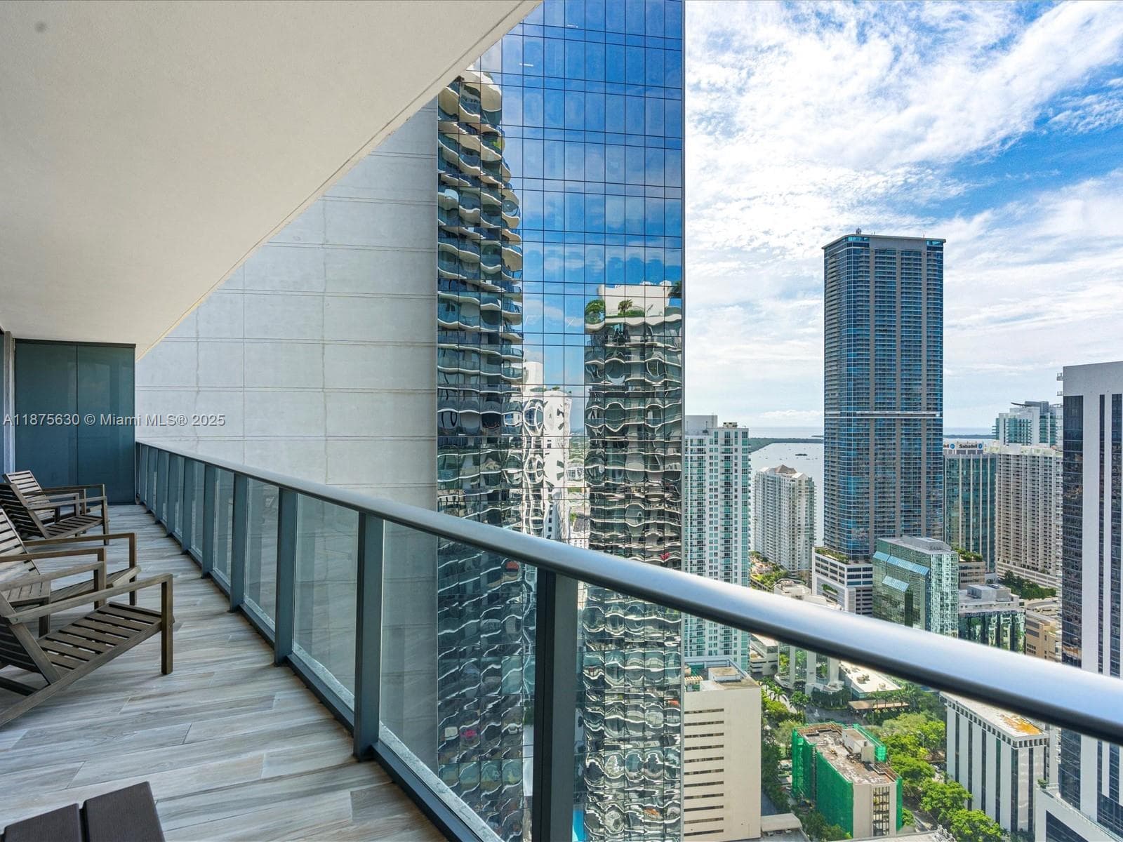 801 S Miami Ave # 4402, Miami FL 33130 — 41