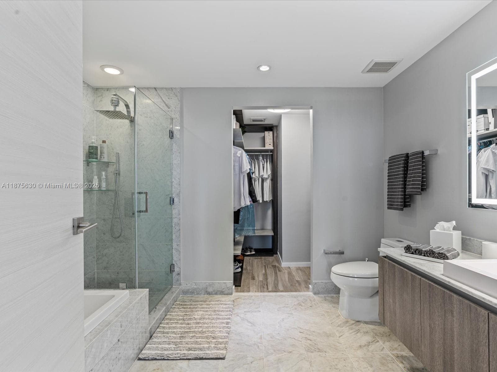 801 S Miami Ave # 4402, Miami FL 33130 — 29