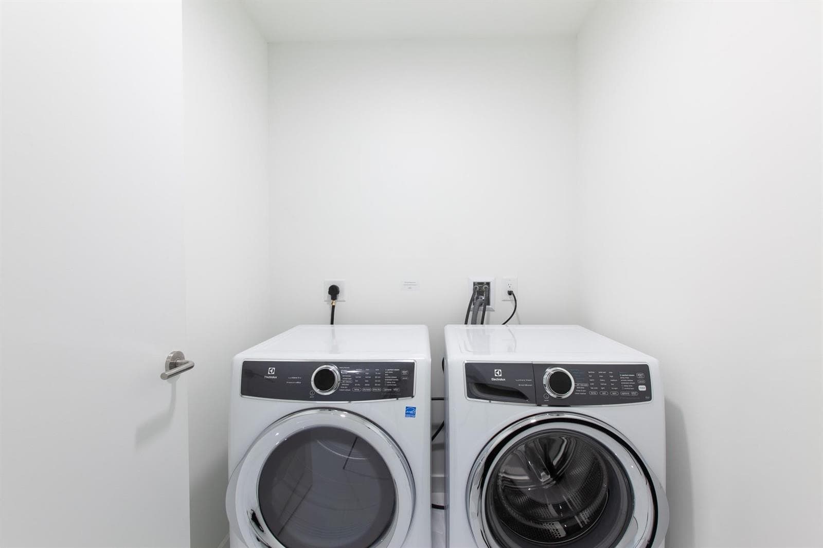 851 NE 1st Avenue # 2005, Miami FL 33132 — 17