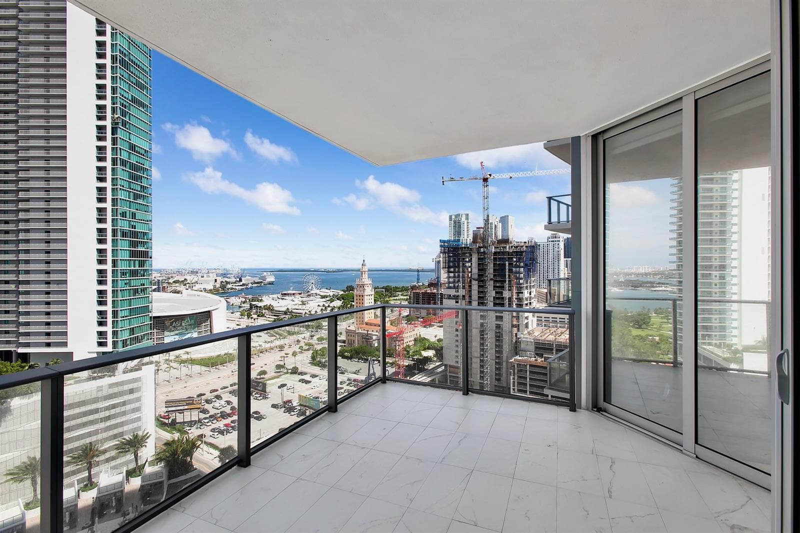 851 NE 1st Avenue # 2005, Miami FL 33132 — 18