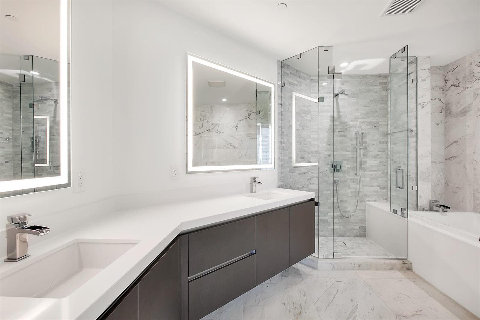 851 NE 1st Avenue # 2005, Miami FL 33132 — 15