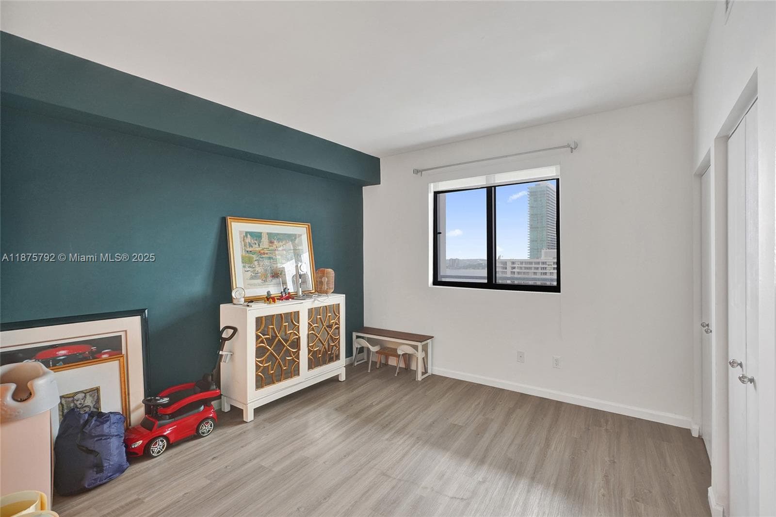 601 NE 36th St # 2703, Miami FL 33137 — 27